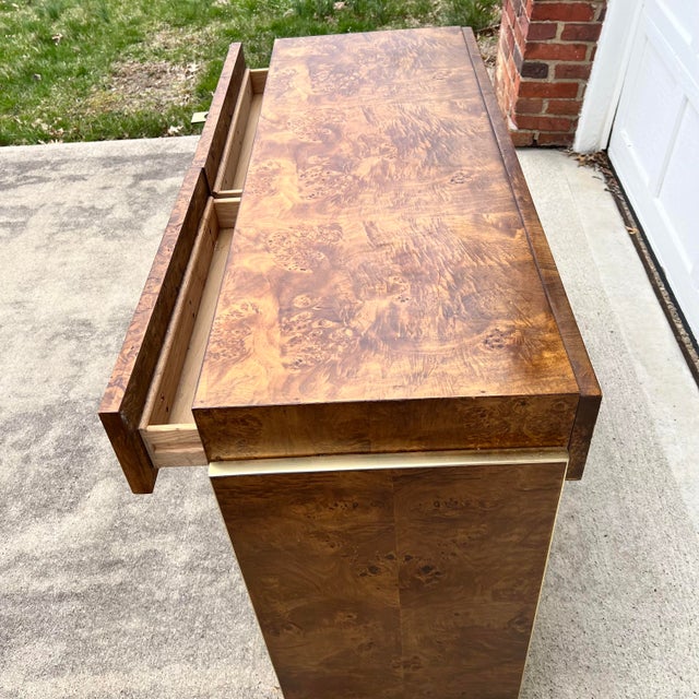 Mid-Century Modern Founders Modern BurlWood & Brass Server For Sale - Image 3 of 10