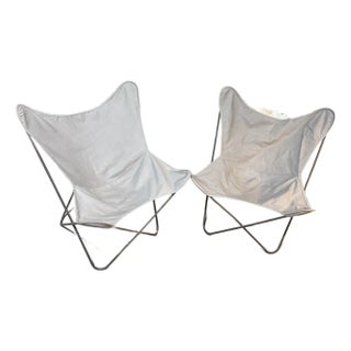 1970s Pair of Metal Butterfly Chairs With Gray Seats For Sale