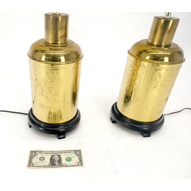 Pair of Asian Style c1070s Cylinder Shape Base Table Lamps Wooden Feet MINT! For Sale - Image 9 of 17