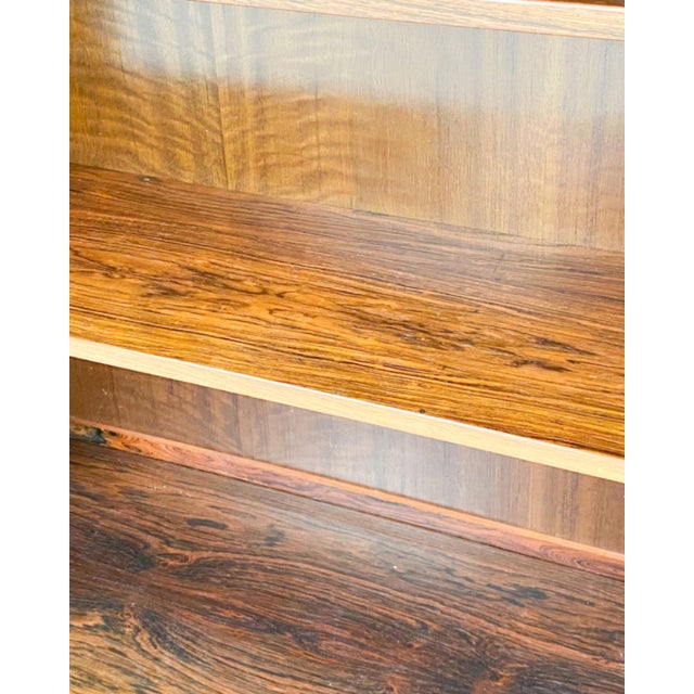 Wood Danish Modular Rosewood Bookcases by Hundevad & Co., 1960s, Set of 2 For Sale - Image 7 of 11