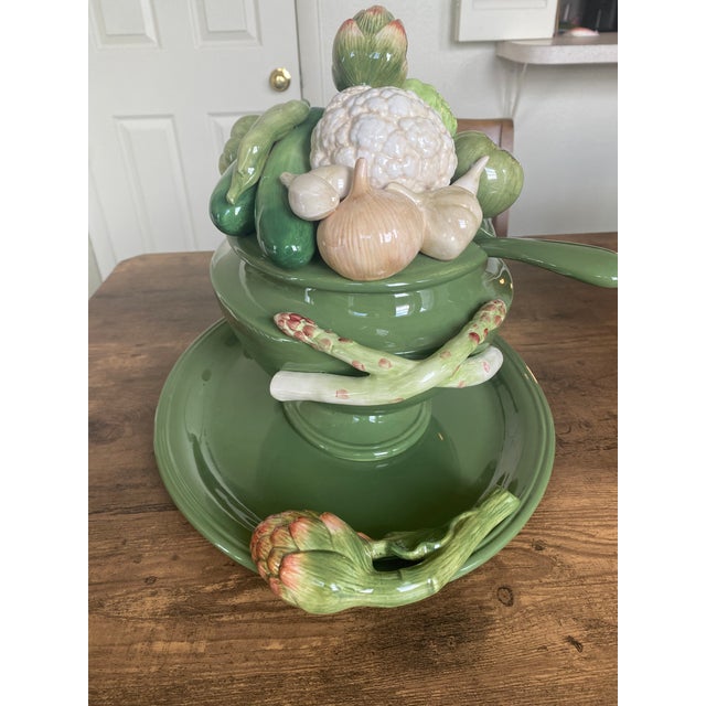 Fitz and Floyd 1960s Fitz and Floyd Giardino Faience Tureen Ladle and Platter Signature Series Limited Edition of 1200 For Sale - Image 4 of 17