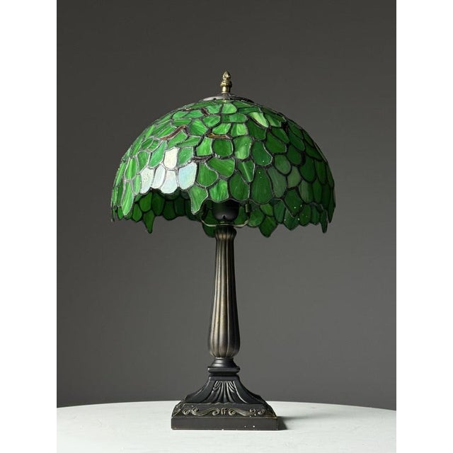 Glass Green Table Lamp in the style of Tiffany For Sale - Image 7 of 15
