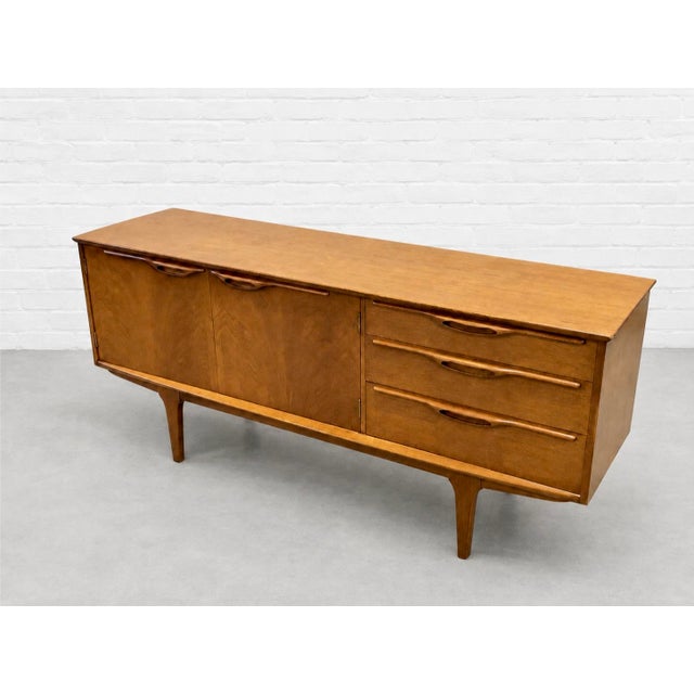Mid Century Modern Teak Credenza | Danish Media Stand by McIntosh, Made in Scotland, C. 1960's For Sale - Image 9 of 16