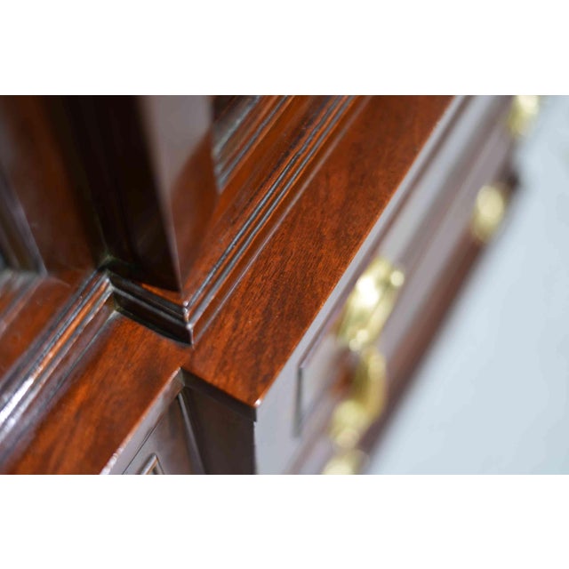 Mid Century Traditional Style Mahogany Display Curio China Cabinet by RWay For Sale - Image 10 of 14