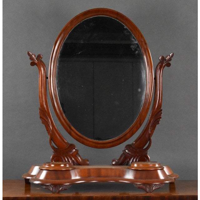 For sale is a good quality Victorian mahogany toilet mirror, remaining in excellent condition. Width: 68cm Depth: 33cm...