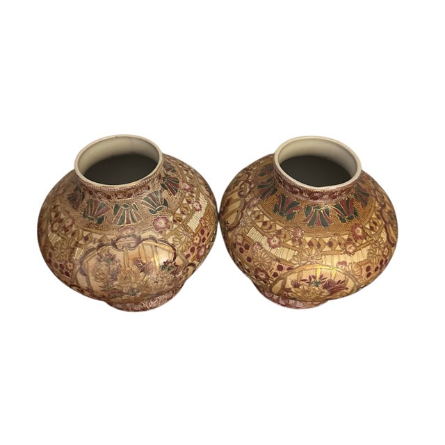 Gold Vintage Satsuma Style Porcelain Lidded Temple Jars With Moriage and Gilt Detailing - A Pair For Sale - Image 8 of 12