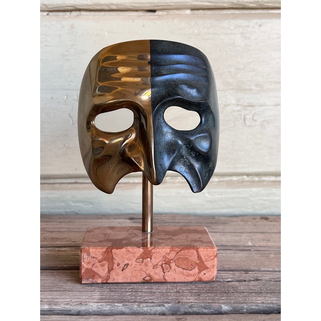 Baroque Signed Venetian Baroque Brass Dual-Finish Gilded Pantalone Theatrical Mask Sculpture on Marble Base For Sale - Image 3 of 10