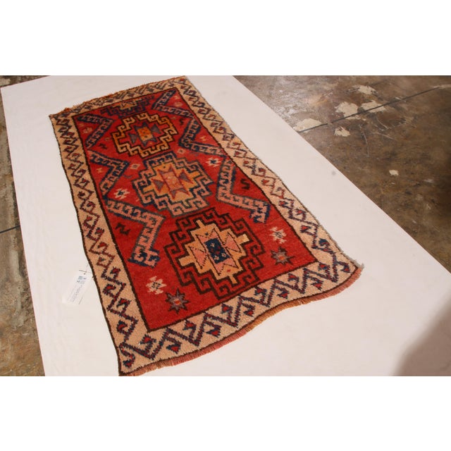 From R&K Principal Josh Nazmiyal’s personal curation of coveted vintage pieces, a 3x6 hand-knotted Gabbeh runner from the...