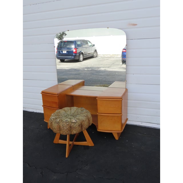 Mid-Century Modern Heywood Wakefield Solid Maple Vanity Makeup Table and Swivel Stool 6615 For Sale - Image 3 of 18
