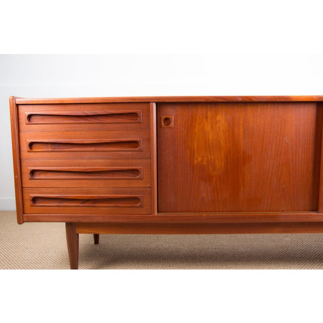 Johannes Andersen Danish Teak Sideboard by Johannes Andersen for Skaaning Mobelfabrik, 1960 For Sale - Image 4 of 18