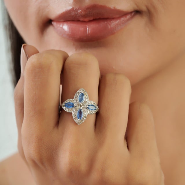 Antique Edwardian Style Blue Sapphire & Diamond Halo Ring in Sterling Silver, Size 7 For Sale - Image 4 of 13