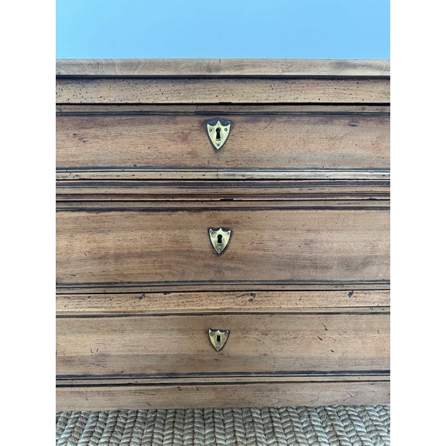 19th Century French Directoire Commode or Chest of Drawers For Sale In New York - Image 6 of 16