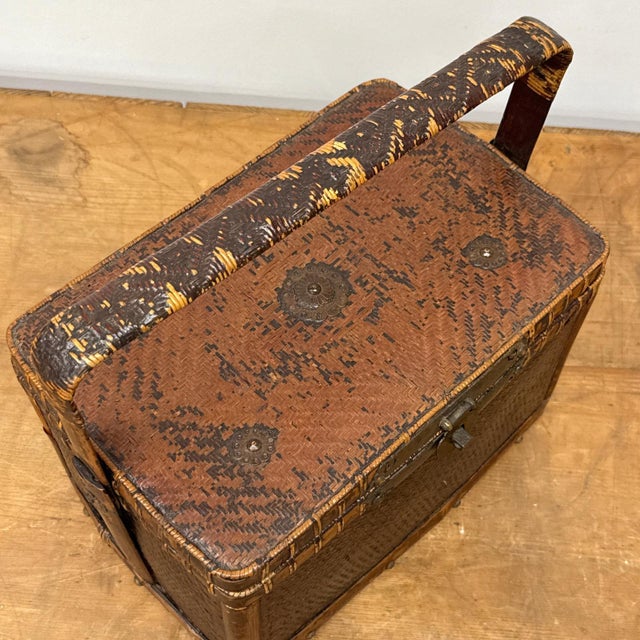 Woven Rectangular Picnic Basket with Handle & Hinged Lid For Sale - Image 14 of 14