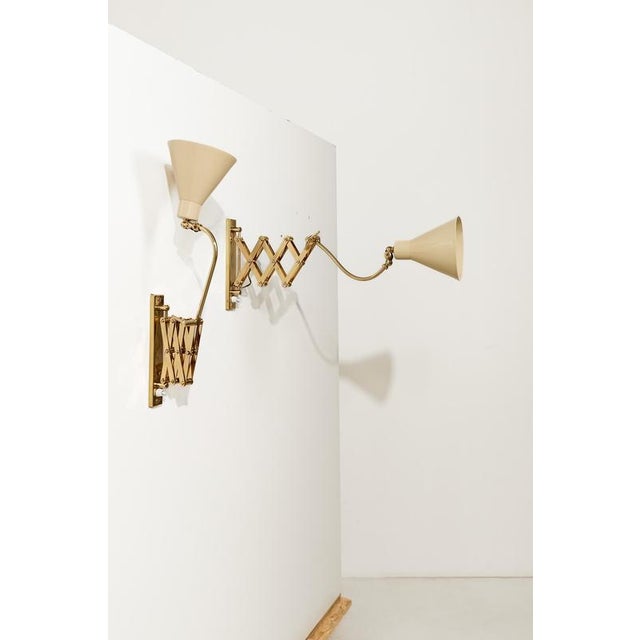Vintage Italian Adjustable Wall Light in Brass and Creamy White Metal, 1950s For Sale - Image 13 of 18
