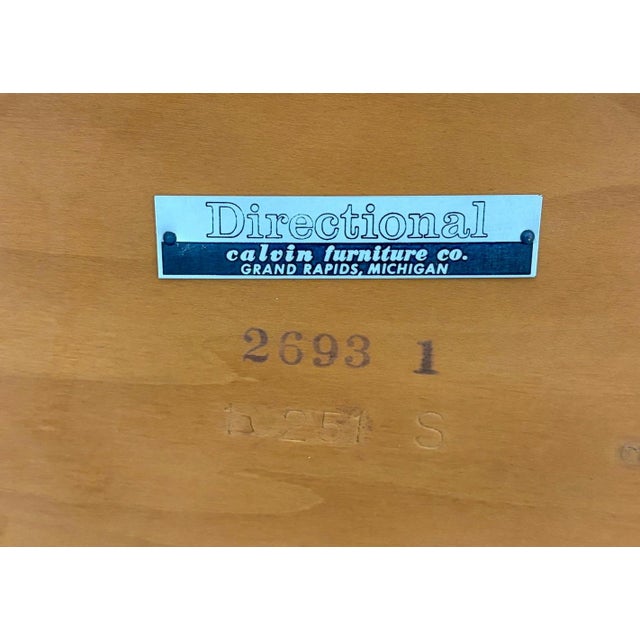 Mid-Century Modern Mid-Century Modern Calvin Furniture for Directional Burl Walnut Parsons Style Coffee Table For Sale - Image 3 of 6