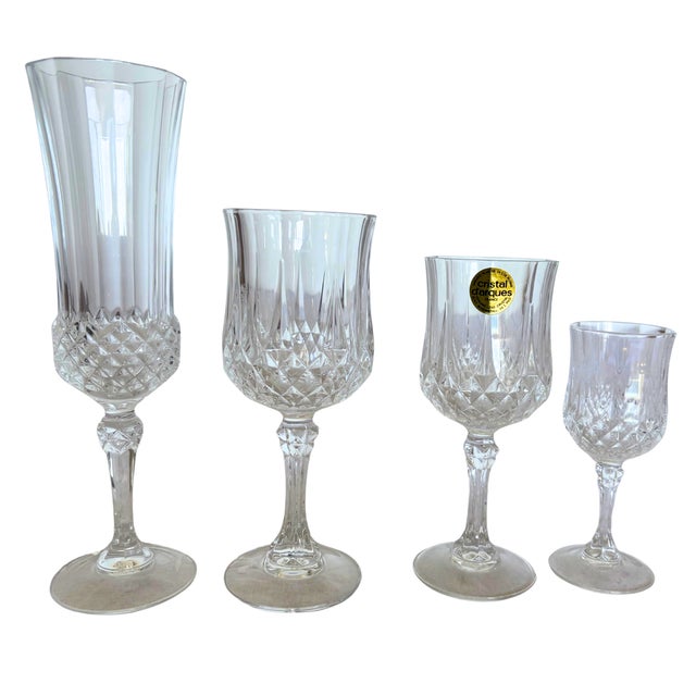 Longchamp Crystal Glasses by Cristal d'Arques, 1970, Set of 24 For Sale - Image 8 of 8