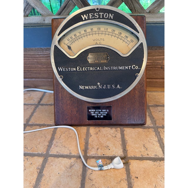 Metal Antique Weston Electrical Instrument Co. Voltmeter From Milwaukee First Street Substation (1910s With Plaques) Working Condition For Sale - Image 7 of 9