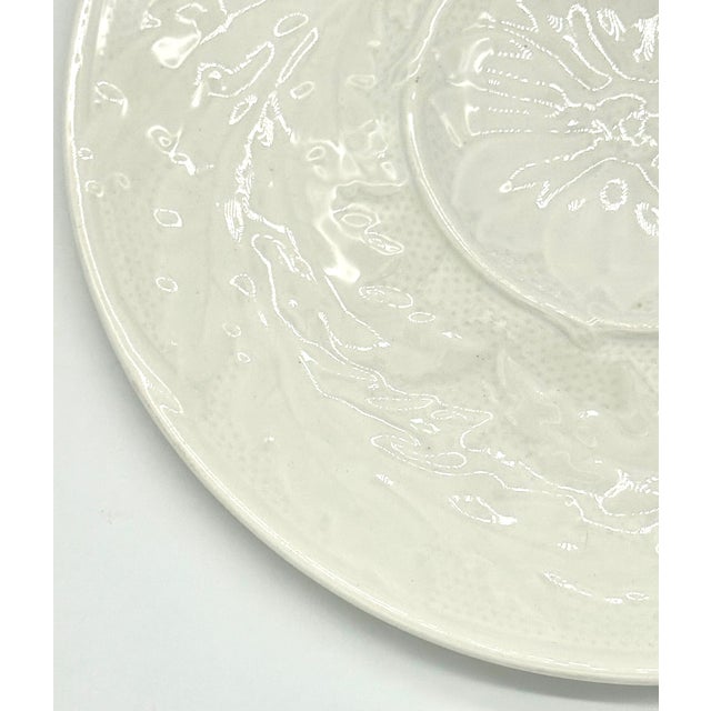 1960s Pair of 1960's French Gien White Majolica Artichoke Plates For Sale - Image 5 of 8