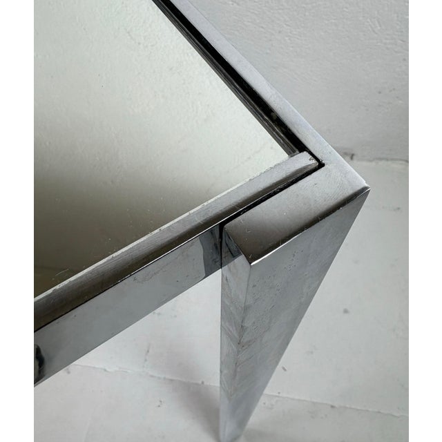 Chrome Mid-Century Modern Chrome and Mirrored Table After Milo Baughman For Sale - Image 8 of 10