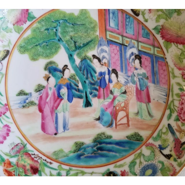 Chinese Chinese Export Porcelain Rose Mandarin Saucer Dish Canton, Circa 1810, Jiaqing Period For Sale - Image 3 of 3
