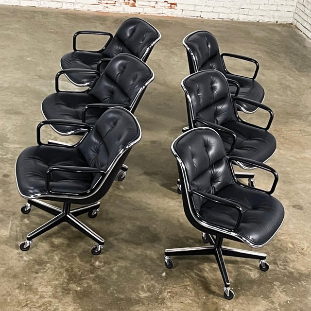 Knoll MCM to Modern Set of 6 Executive Armchairs by Charles Pollock for Knoll Black Leather & 4 Prong Swivel Base For Sale - Image 4 of 12