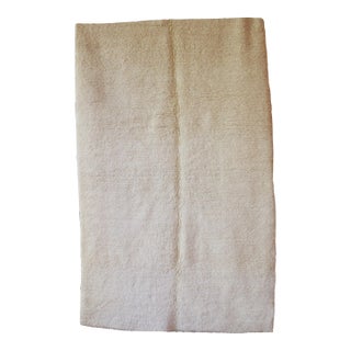 White Solid Beni M'Rirt Rug - 5'5" X 8'7" Ft For Sale