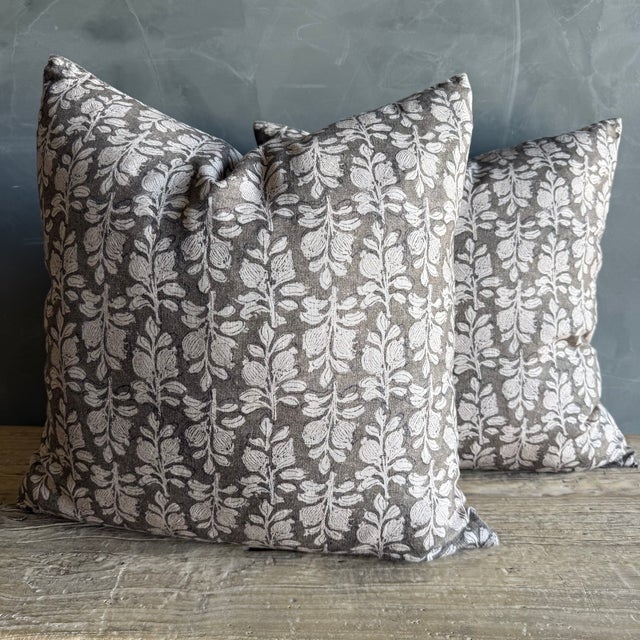 Pua Floral Linen Pillow For Sale In Los Angeles - Image 6 of 7