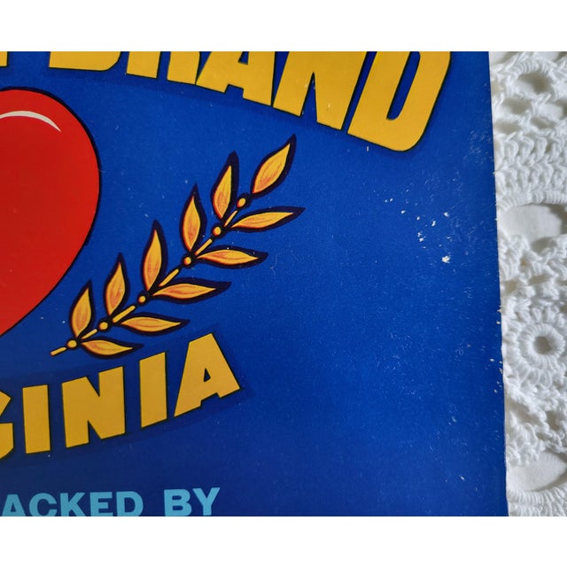 Farmhouse 1950s Produce Crate Label for 'Piedmont Brand of Virginia' in Charlottesville, Virginia For Sale - Image 3 of 3