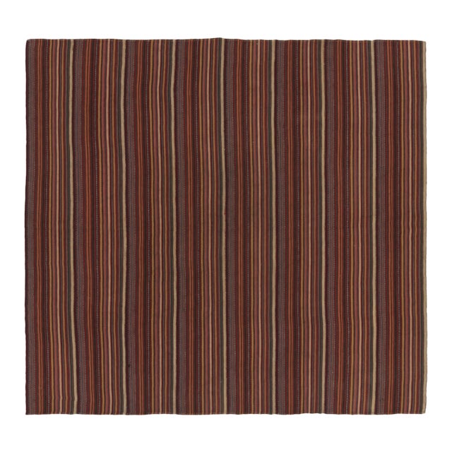 This square 7x7 contemporary striped flatweave rug is an exciting addition to Rug & Kilim’s Rez Kilim Collection....