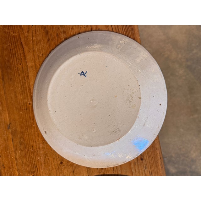 Late 18th Century Pair of 18th Century Delft Polychrome Plates For Sale - Image 5 of 6