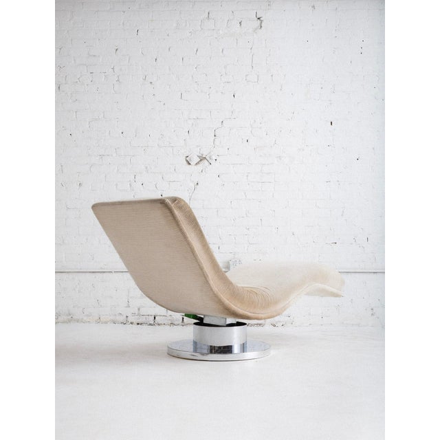 Gemstone Milo Baughman for Thayer Coggin Serpentine Chaise For Sale - Image 7 of 12
