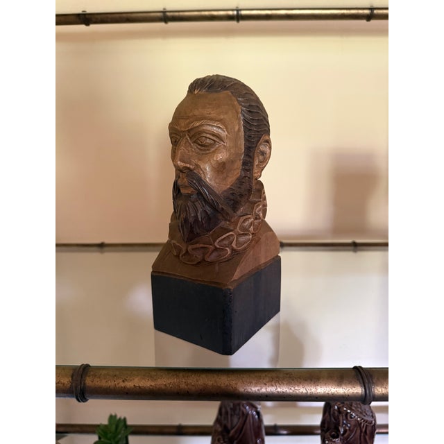 Folk Art Vintage Ouro Artesanía Hand-Carved Wood Don Quixote Bust | Made in Spain | Mid-Century For Sale - Image 3 of 5