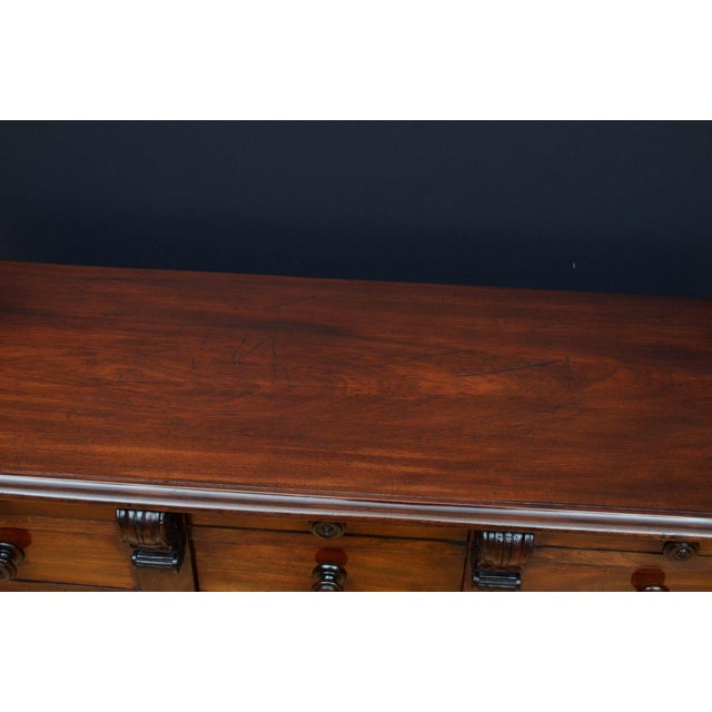 William IV Low Chest of Drawers in Mahogany For Sale - Image 5 of 18