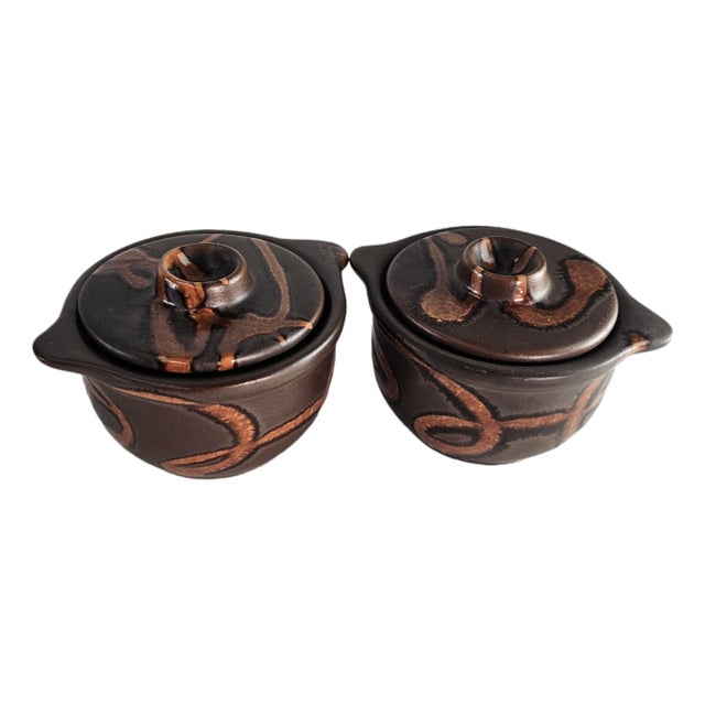 1960s Mid-Century Laurentian Canadian Pottery No. 370 Covered Soup Bowls, Pair For Sale