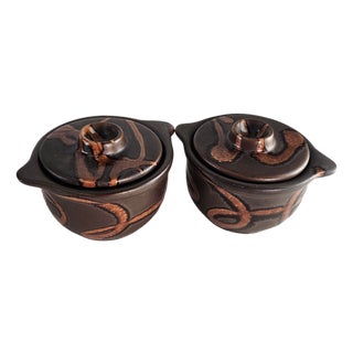 Mid-Century Laurentian Canadian Pottery No. 370 Covered Soup Bowls, Pair For Sale