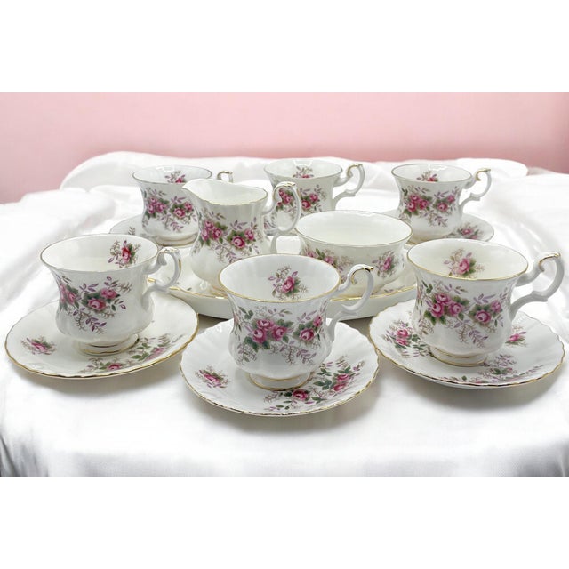 Lavender Rose Tea Service for Six People from Royal Albert, 1970s, Set of 15 For Sale - Image 3 of 16