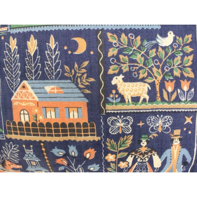 Set of 2 Decorative Folk Art Throw Pillows For Sale - Image 4 of 4