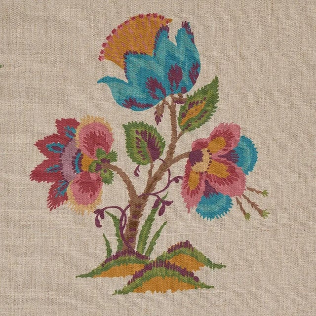 Schumacher Schumacher Ashford Linen Fabric in Mulberry & Natural For Sale - Image 4 of 6