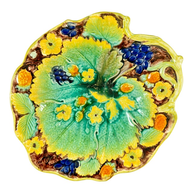 Majolica Strawberry Leaf Dessert Tray by Samuel Alcock, England, 1850 For Sale