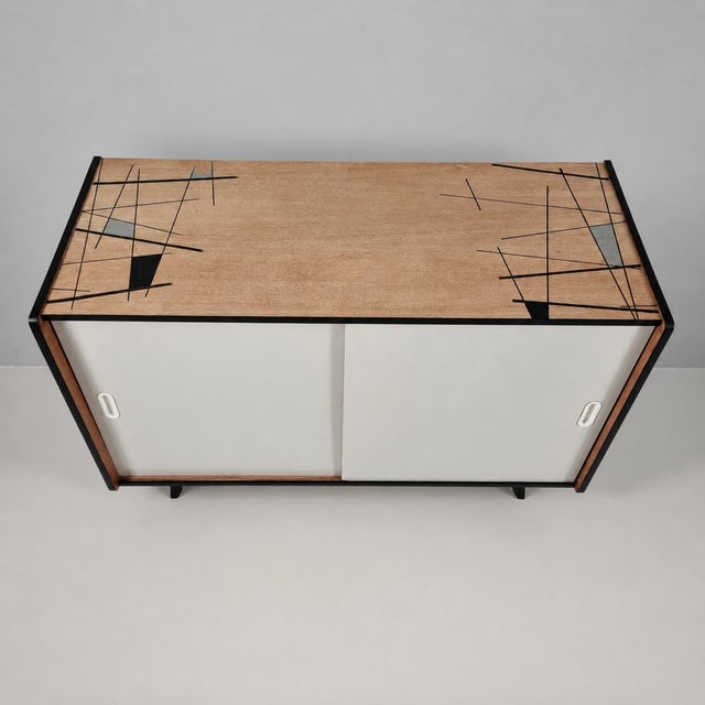 Vintage White Commode in Oak, 1960s For Sale - Image 4 of 9