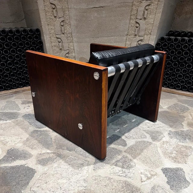 1960s Modern Rosewood Leather Club Chair Brazilian Style of Sergio Rodrigues For Sale - Image 11 of 12