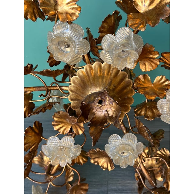 1960s Hollywood Regency Gilt Metal and Glass Roses Chandelier, Italy For Sale - Image 17 of 18