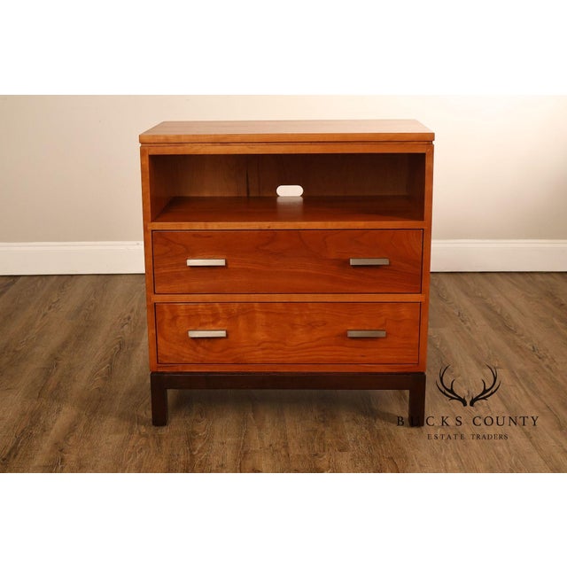 Stickley Metropolitan Collection Cherry Door Chest For Sale In Philadelphia - Image 6 of 18