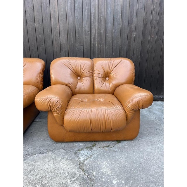 Set of Mid-Century Chairs in Cognac-Colored Leather, 1970s For Sale - Image 5 of 9