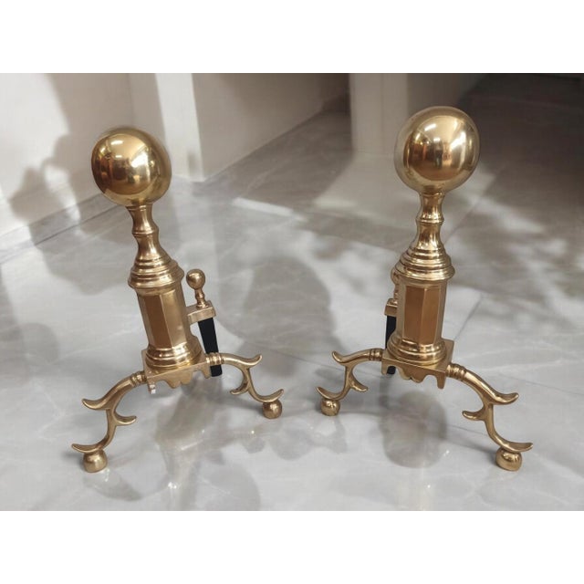 This is a wonderful vintage antique brass & copper fender fire surround and matching andirons / fire dogs. Fender...