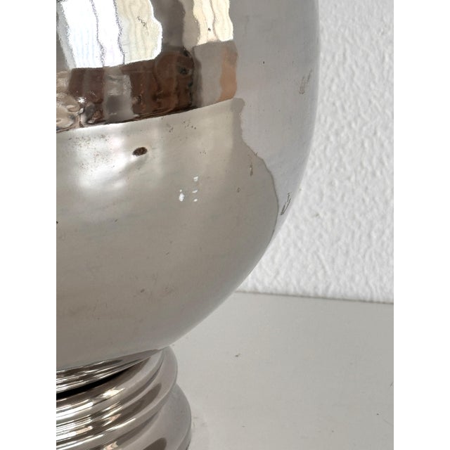 Mid-Century Italian Ceramic Table Lamp in Silver Metallic by Ugo Zaccagnini, 1970s For Sale - Image 4 of 15