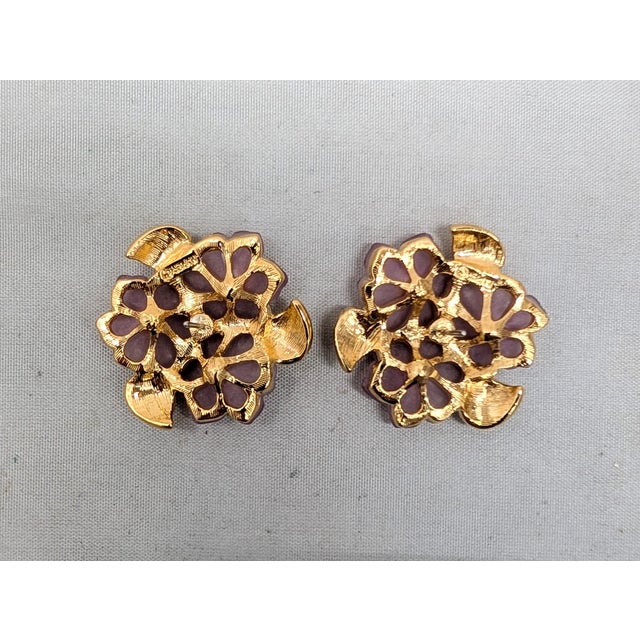 Metal Vintage Signed Napier Goldtone Pink Flowers & Faux-Pearls Pierced Earrings-2 Pieces For Sale - Image 7 of 8