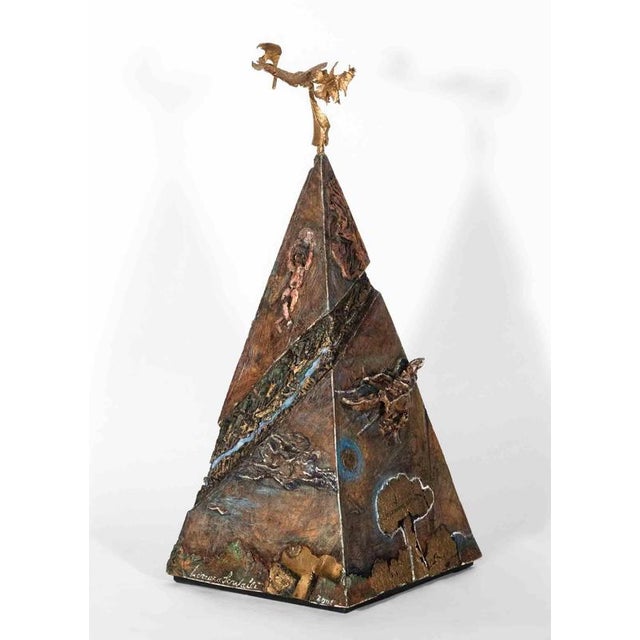 Reflective Sculpture, in Excellent Condition, Authentic 2001 Creation in Gold Leaf and Hand Painted Wood, proposed by...