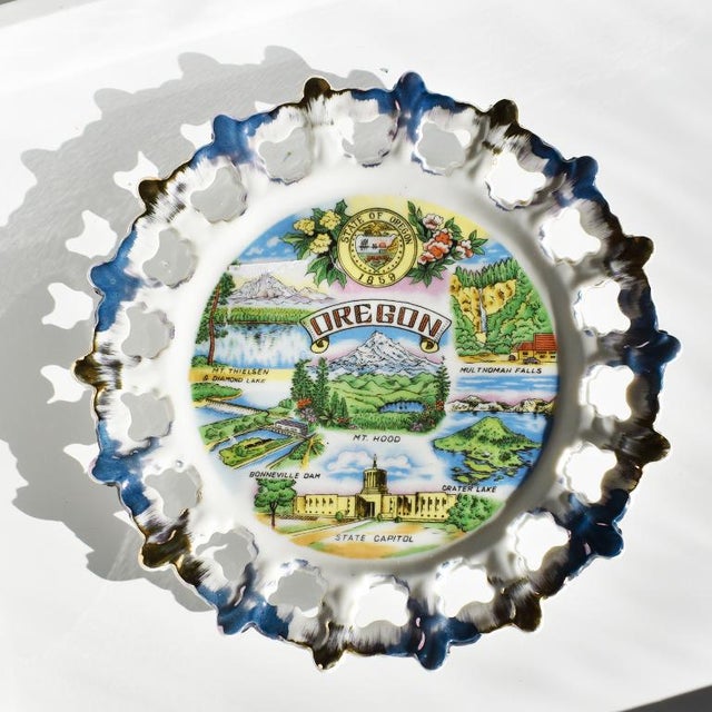 Round Ceramic Decorative Oregon Souvenir Tourist Plate For Sale - Image 10 of 10