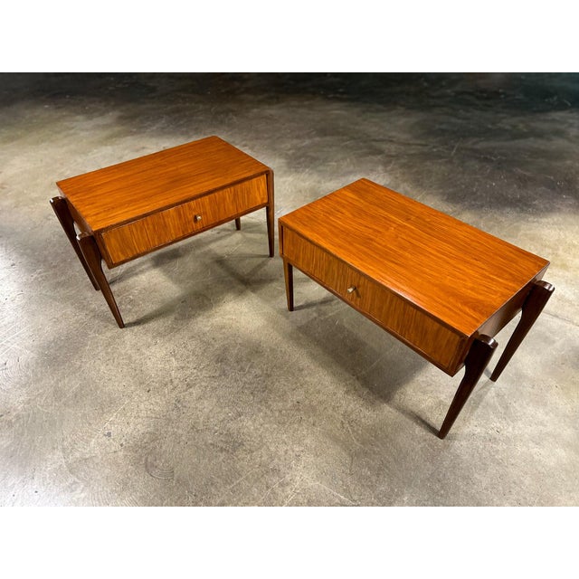 1950s Pair of Brazilian Mid-Century Nightstands in Caviúna Wood, Brazil, 1950s For Sale - Image 5 of 15